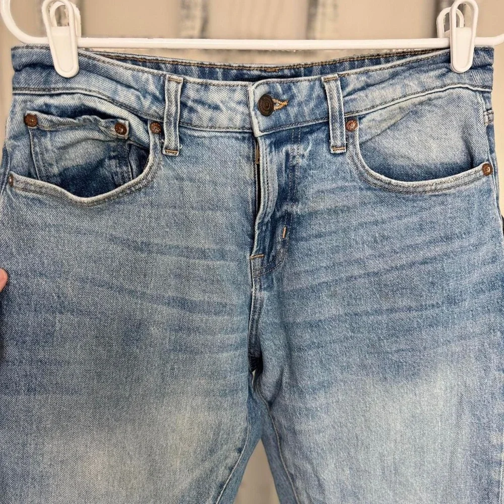Aéropostale Light Wash Athletic Slim Jeans 👖